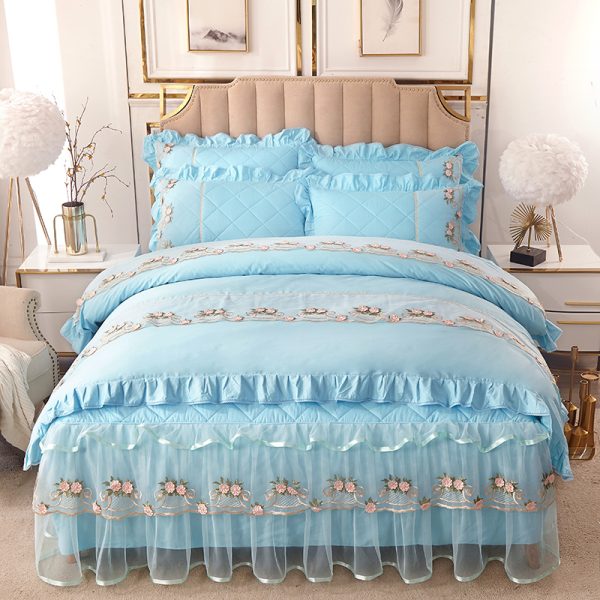 Pure Cotton Quilted Lace Bedspread Full - Image 3