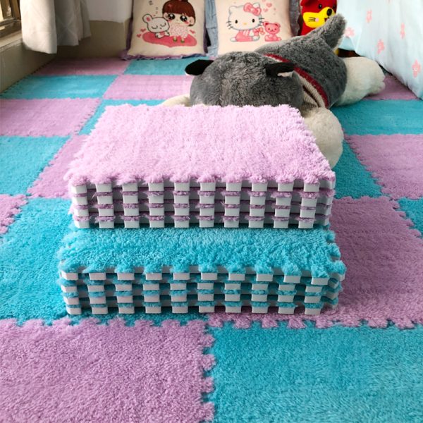 Large Area Room Cube Floor Mats Beside The Bed - Image 6