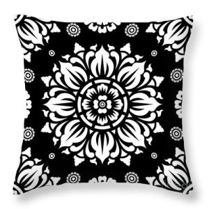 Simple Black And White Peach Skin Pillow