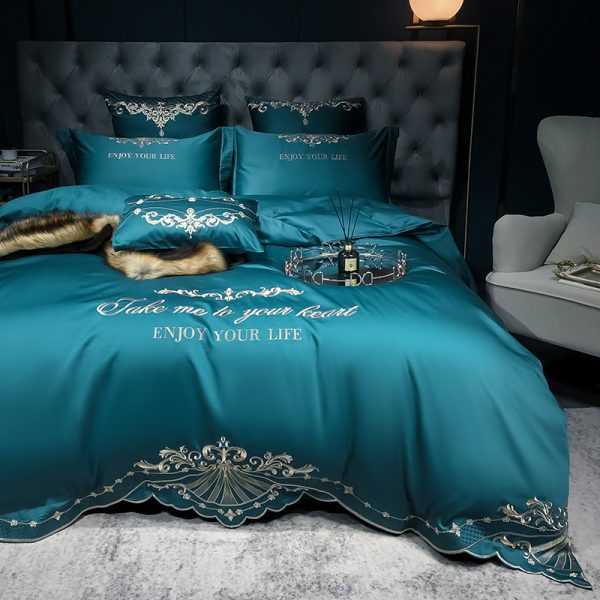 Four-Piece Cotton Jacquard Hotel Bedding - Image 2