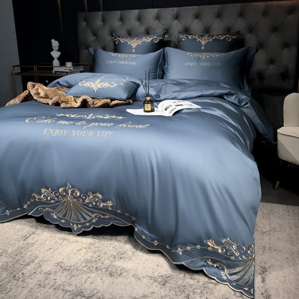 Four-Piece Cotton Jacquard Hotel Bedding - Image 4