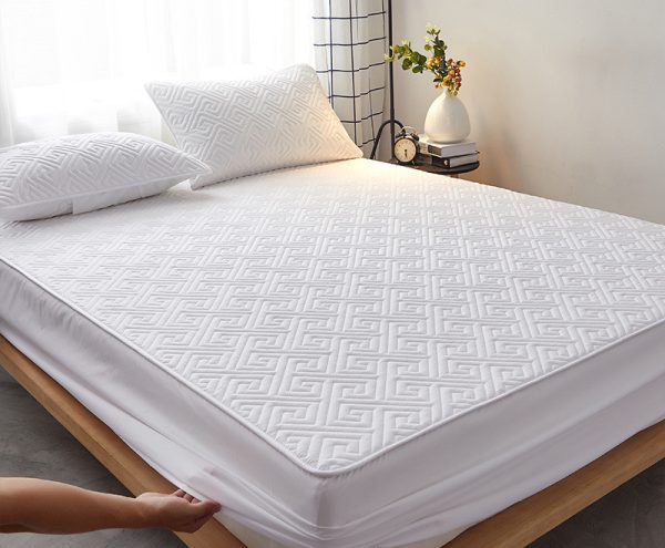 Non-Slip Quilted Padded Simmons Mattress - Image 2