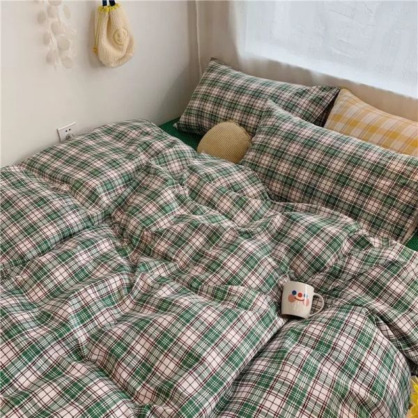 Simple Checkered Sheets, Duvet Cover And Bedding Set Of Four - Image 14