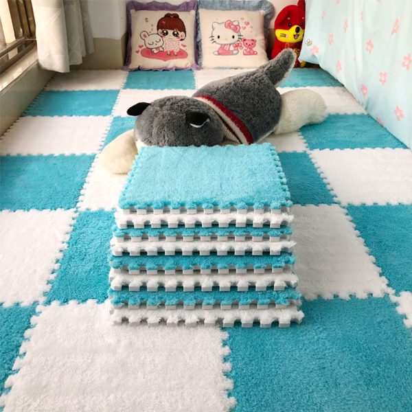 Large Area Room Cube Floor Mats Beside The Bed - Image 16