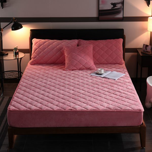 Crystal fleece padded bed cover - Image 8