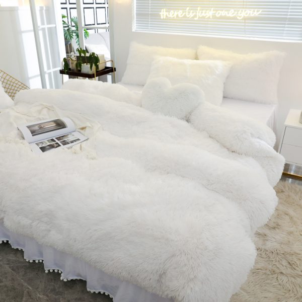 4-piece mink bed set - Image 3