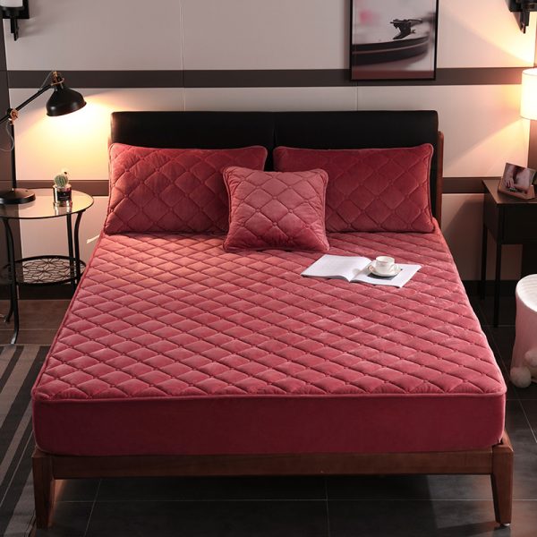 Crystal fleece padded bed cover - Image 11