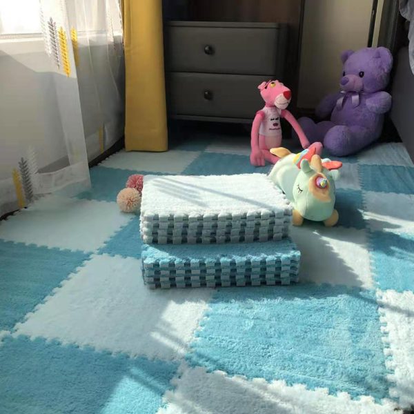 Large Area Room Cube Floor Mats Beside The Bed - Image 13