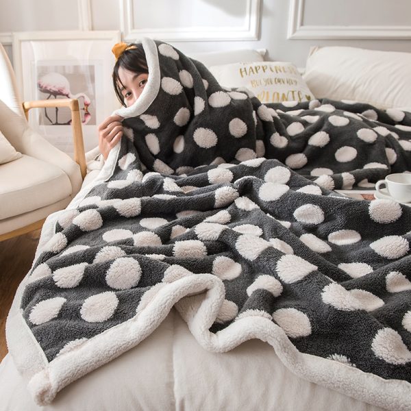 Jacquard Blanket Winter Thick Coral Fleece Blanket Single Towel Quilt Sofa Bedding - Image 4