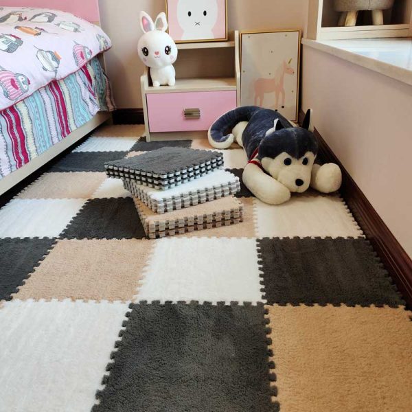 Large Area Room Cube Floor Mats Beside The Bed - Image 8