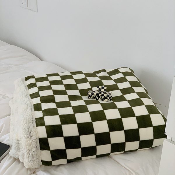 Nordic Style Checkerboard Autumn And Winter Thickened Milk Fleece Blanket - Image 7