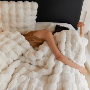 The Fur Rabbit Hair Sofa Blanket Is Simple And Luxurious