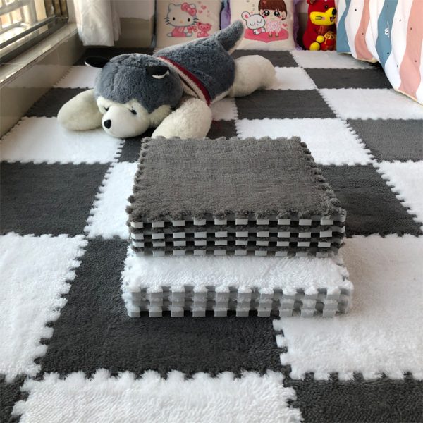 Large Area Room Cube Floor Mats Beside The Bed - Image 5